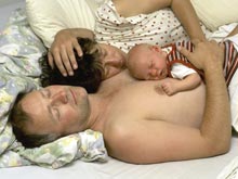 Сон с матерью защитит детское сердце, уверен доктор Бергман