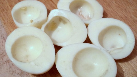 Белки яиц помогают при высоком давлении