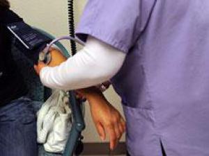 Неожиданный вывод: высокое давление, возможно, полезно для психики подростка