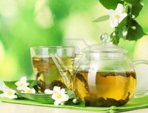 Компонент яблок и зеленого чая защитит от сердечных приступов и рака
