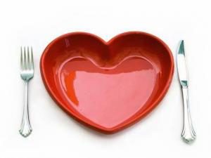 Клубника и мясо полезны для сердца