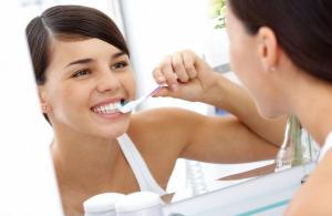 Тщательная чистка зубов помогает предотвратить сердечные приступы и инсульты