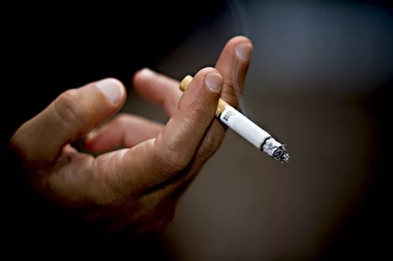 Курение превращает юные сердца в мишень для сердечного приступа