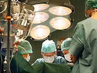 Российские врачи имплантировали пациенту уникальную замену сердцу