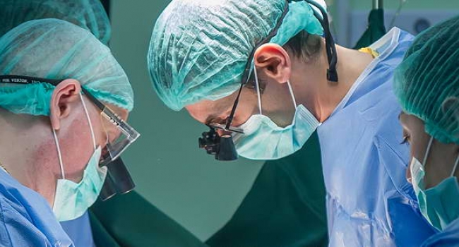 Клиника кардиологии и кардиохирургии МЦ Эребуни предлагает весь спектр лечения сосудов и сердца