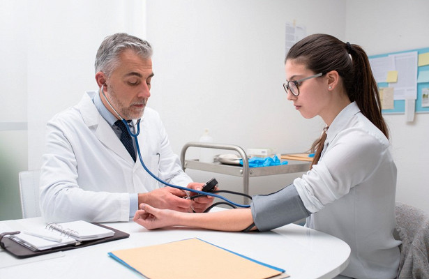 Низкое давление: как справляться с гипотонией у подростка