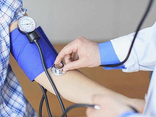 Повышенное давление в молодом возрасте и его влияние на сердечно-сосудистые патологии!