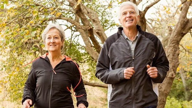Быстрая ходьба защищает от сердечных проблем в пожилом возрасте