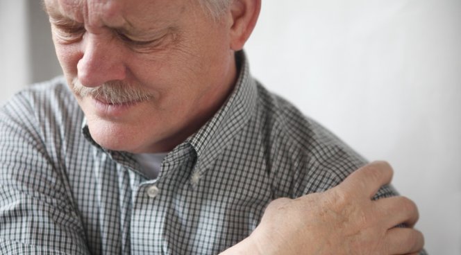 Боль в плечах говорит о проблемах с сердцем