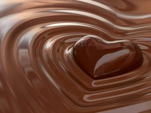 Ученые назвали сладость, которая защищает сердце от болезней