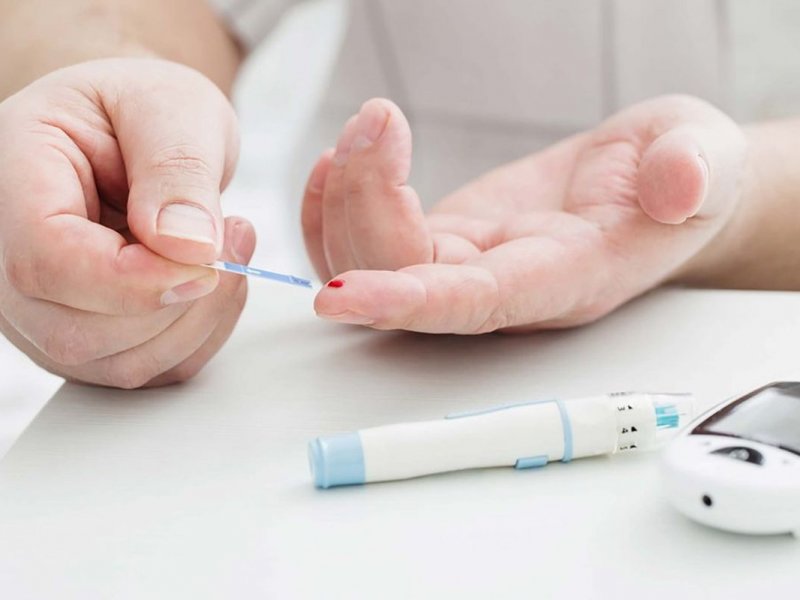 Названы 5 малоизвестных симптомов повышенного сахара в крови