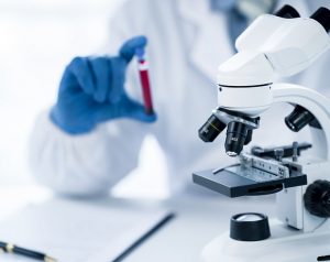 Как пол пациента влияет на концентрацию тропонина?