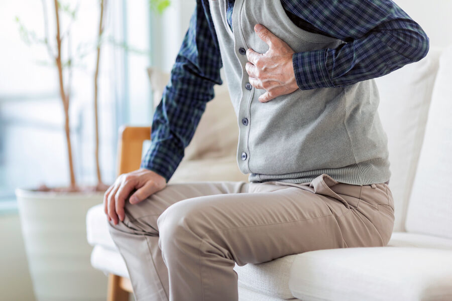 Врач Романенко: боль в груди не всегда связана с сердцем