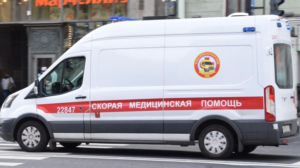 Врач перечислил, что нельзя делать при инсульте до приезда скорой