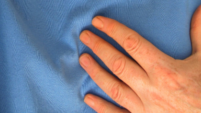 Врач назвал неочевидные симптомы сердечного приступа